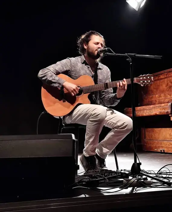 Contact Gabriel Guerreiro. Book a gig